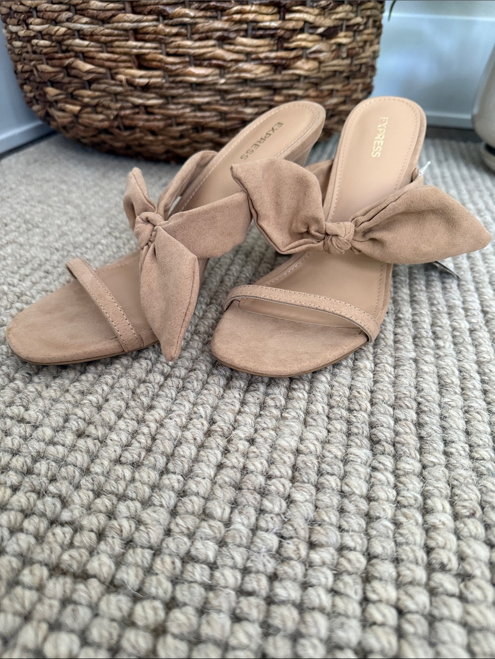 Express Women's Bow Slide Heels